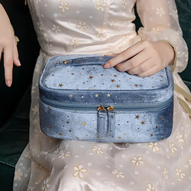 Trousse de Toilette Portable en Flanelle – Sac Cosmétique, Grande Capacité, Ciel Étoilé