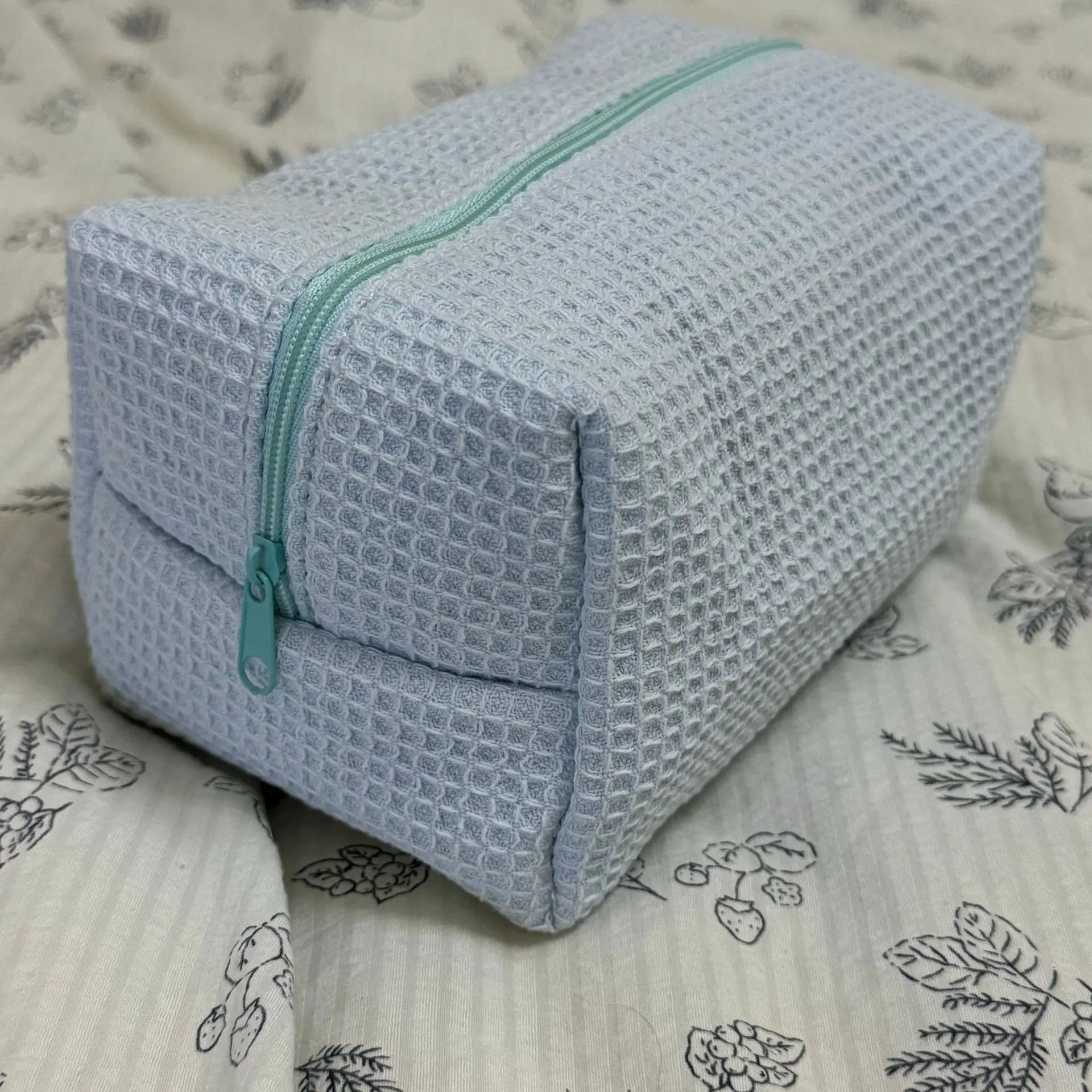 Trousse de Toilette Rayée – Grande Capacité – Sac Maquillage Portable