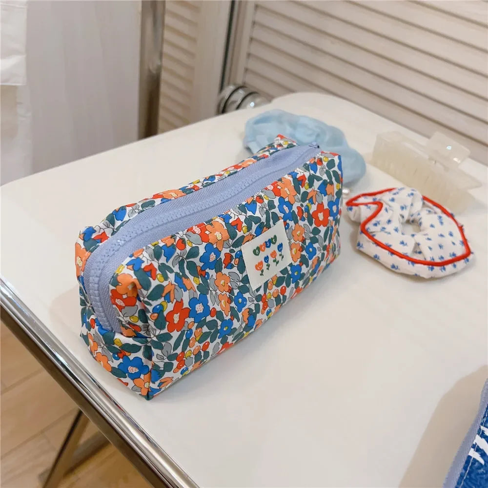 Trousse de Toilette Bleu Frais – Maquillage & Rangement