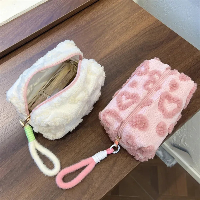 Trousse de Toilette Cœur Peluche Rose et Rouge – Grande Capacité, Lanière