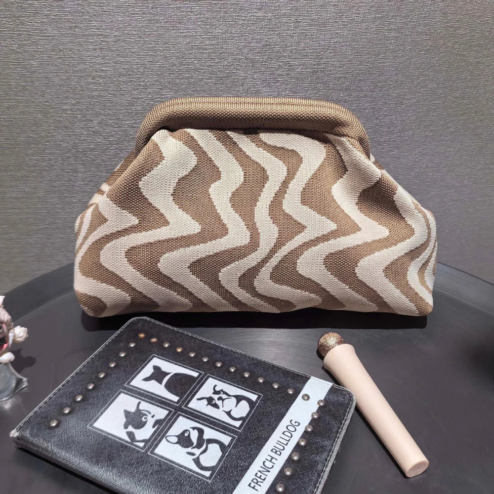 Trousse de Toilette Femme Crochet Vintage – Sac Voyage 2025