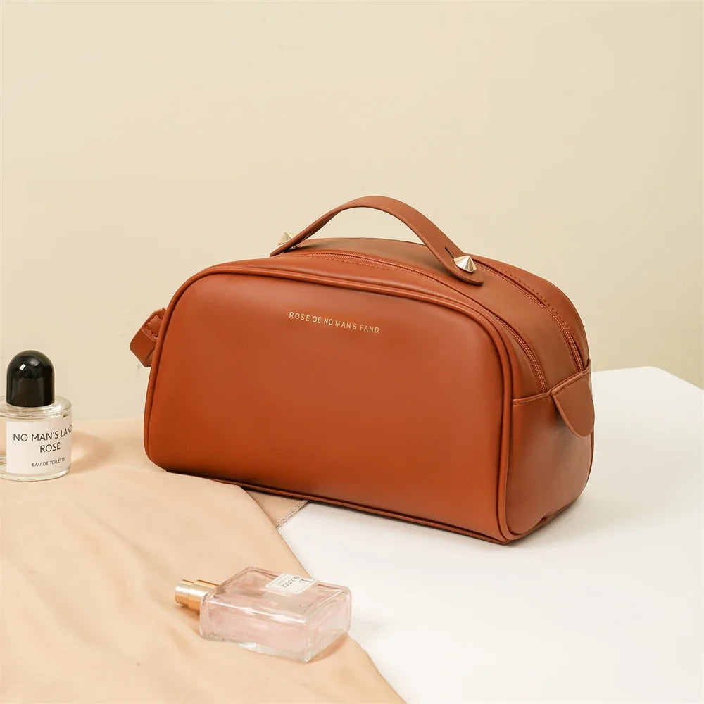 Trousse de Toilette PU Cuir – Ouverture Large, Grande Capacité, Organisateur Maquillage Portable