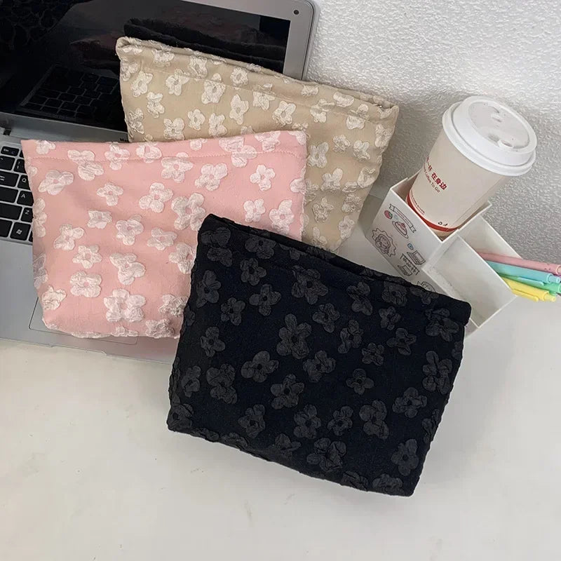 Trousse de toilette rose à fleurs - Petite pochette voyage