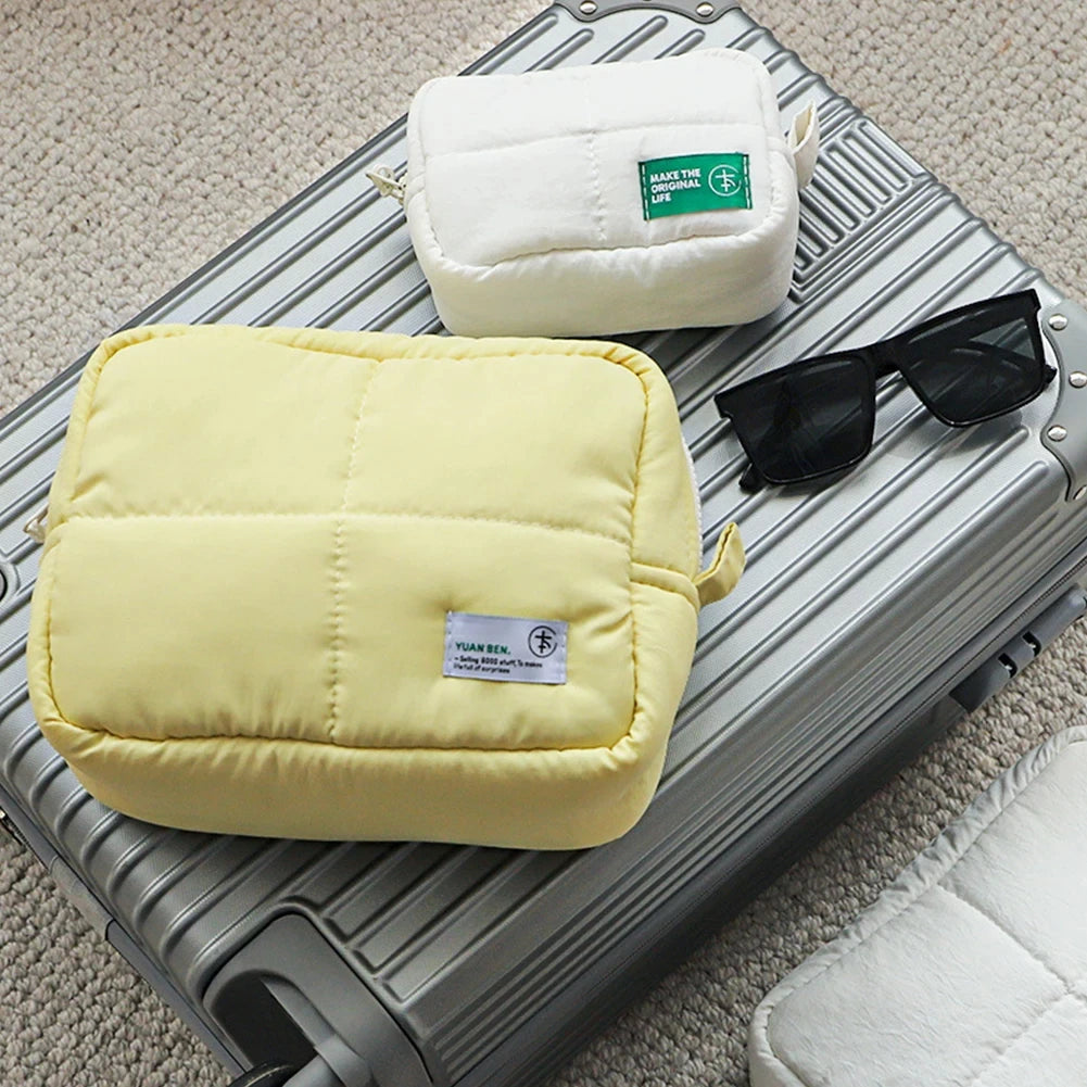 Trousse de Toilette Étanche et Matelassée – Pochette de Voyage