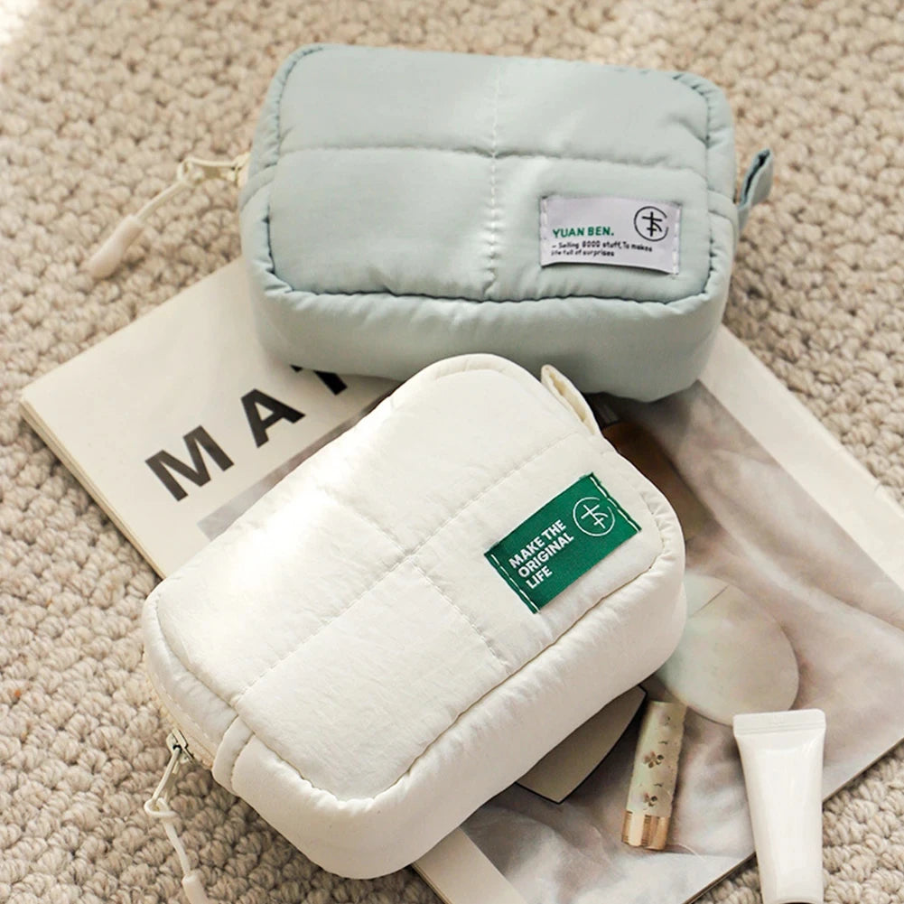 Trousse de Toilette Étanche et Matelassée – Pochette de Voyage