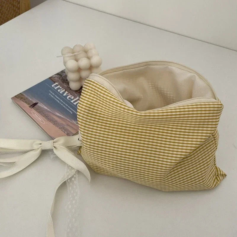 Trousse de Toilette en Coton Portable – Broderie Cerise – Maquillage Femme