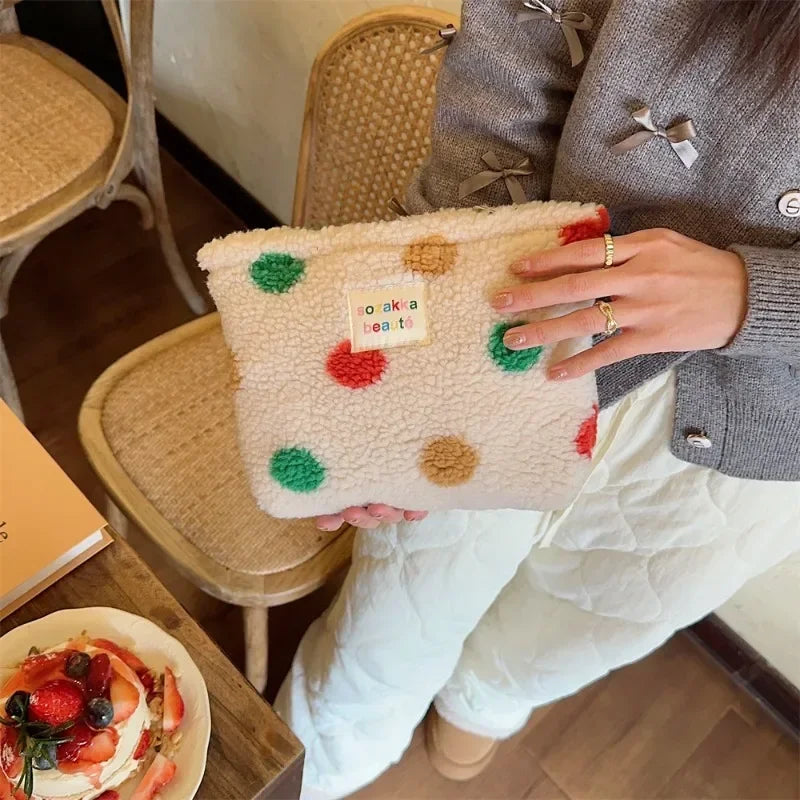 Trousse de Toilette Peluche Colorée – Rayures et Pois, Grande Capacité