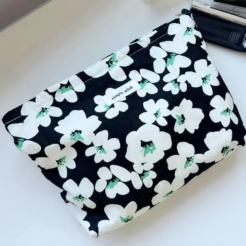 Trousse de Toilette Florale Portable – Grande Capacité