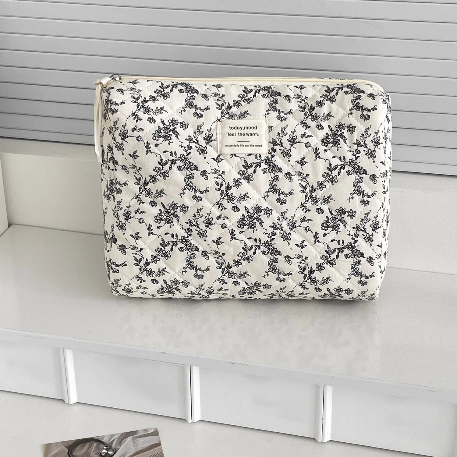Trousse de Toilette Noire à Fleurs - Zip Voyage
