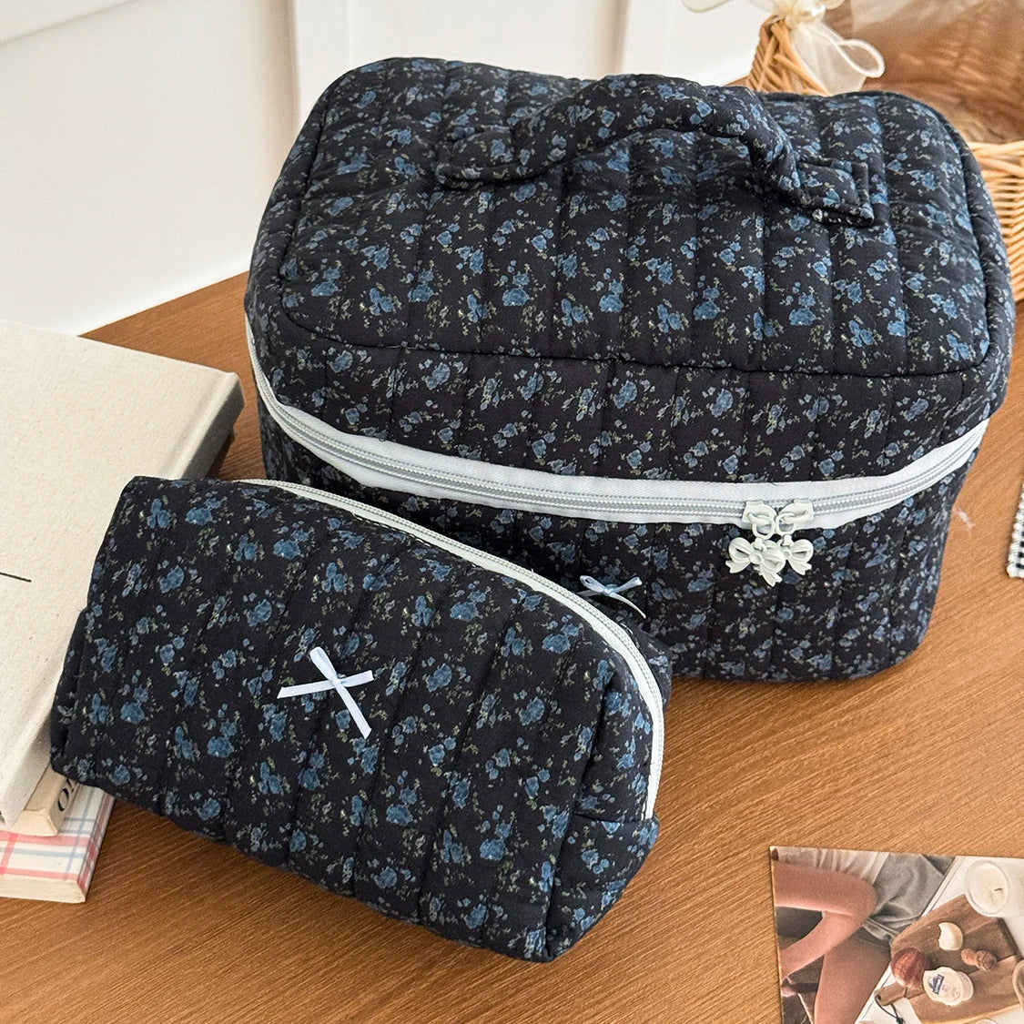 Trousse de Toilette Femme – Grande Capacité – Fleurs Bleues