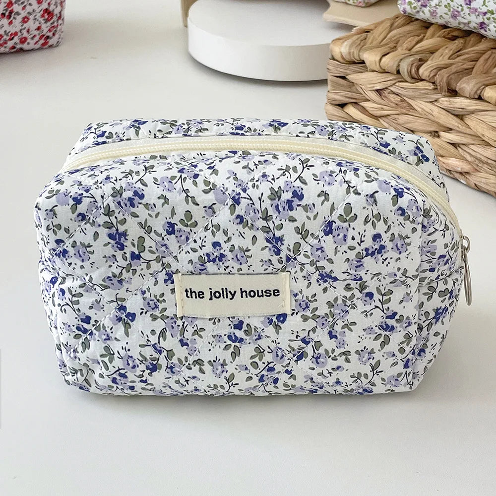 Trousse Florale Matelassée – Pochette Maquillage