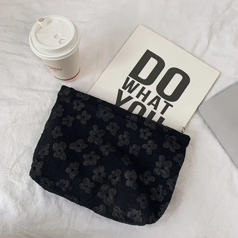 Trousse de toilette rose à fleurs - Petite pochette voyage