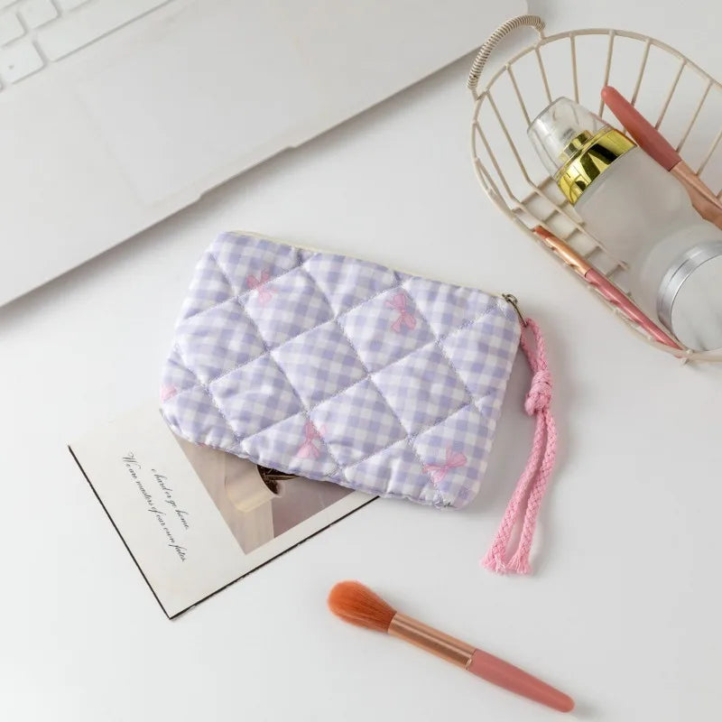 Trousse de Toilette Noeud – Maquillage & Rouges à Lèvres