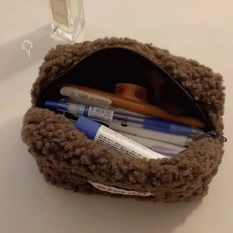 Trousse de toilette en fourrure d'agneau Milk Tea