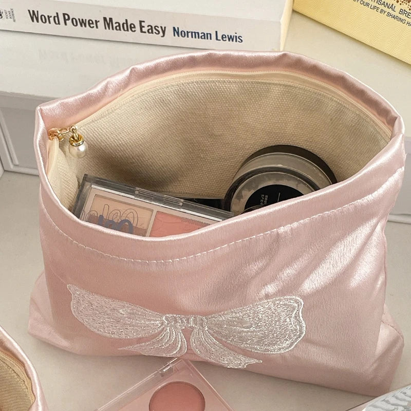 Trousse de Toilette Rose Perle – Maquillage Voyage