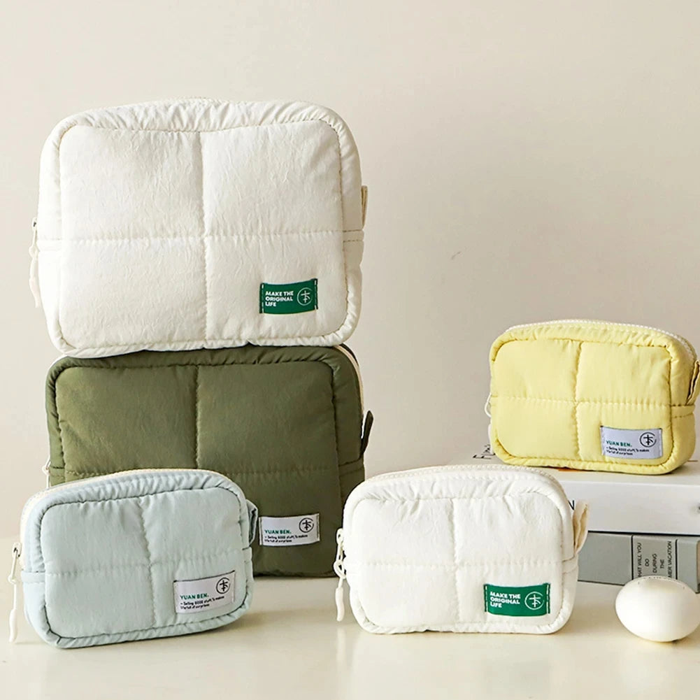 Trousse de Toilette Étanche et Matelassée – Pochette Cosmétique de Voyage