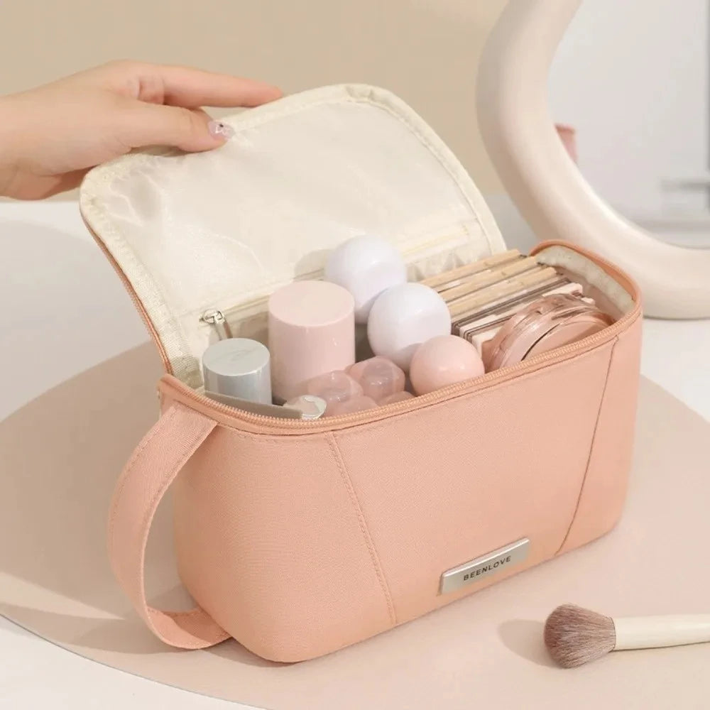 Trousse de Toilette Carré Étanche – Multi-Poches, Zip