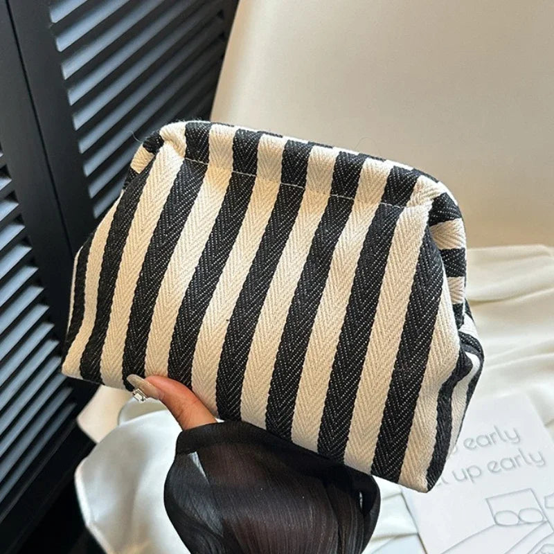 Trousse de toilette Colorblock Crochet – Pochette Voyage 2025