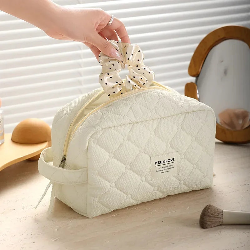 Trousse de Toilette Florale Matelassée en Coton