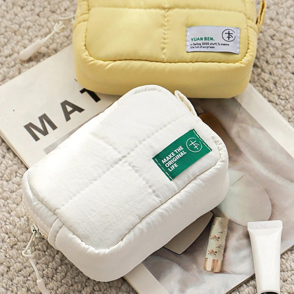 Trousse de Toilette Étanche et Matelassée – Pochette de Voyage