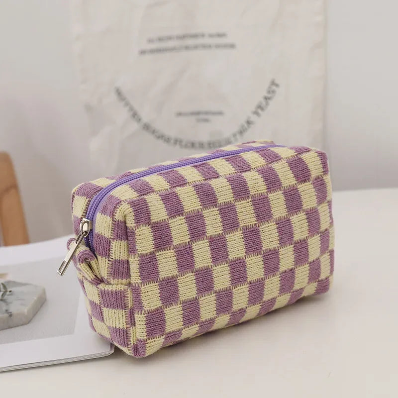 Trousse de Toilette Peluche à Carreaux Multicolores – Grande Capacité