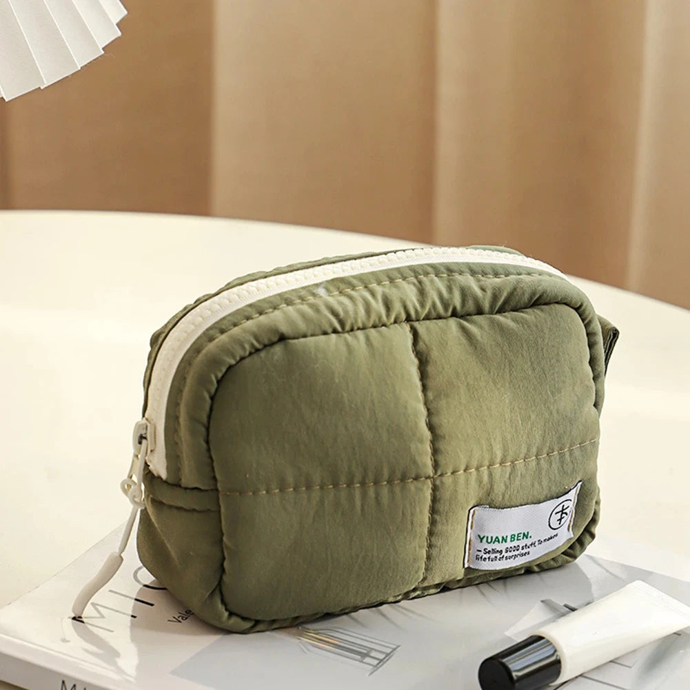 Trousse de Toilette Étanche et Matelassée – Pochette de Voyage