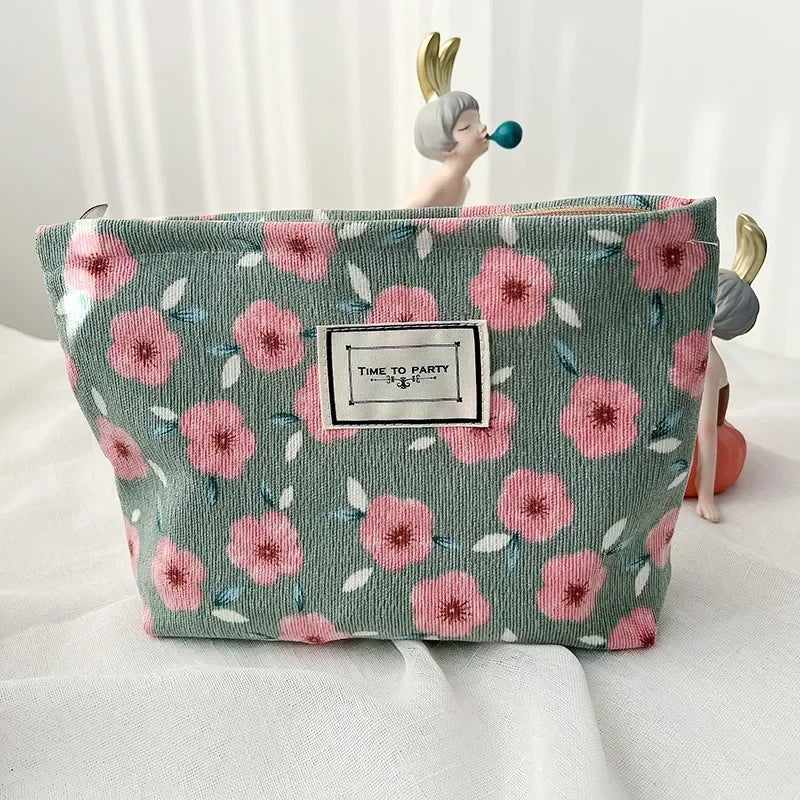 Trousse de Toilette Florale Portable – Grande Capacité