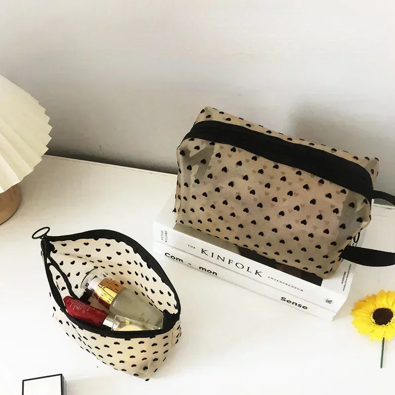 Trousse de Toilette Nylon Maille Cœur – Maquillage