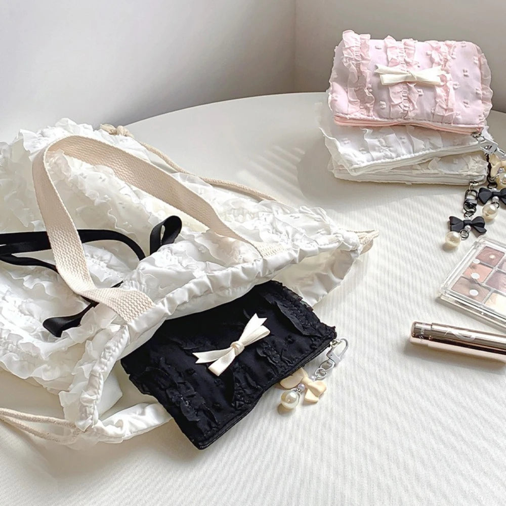 Trousse de Toilette Femme – Mini Maquillage, Dentelle et Nœud, Compacte et Zippée