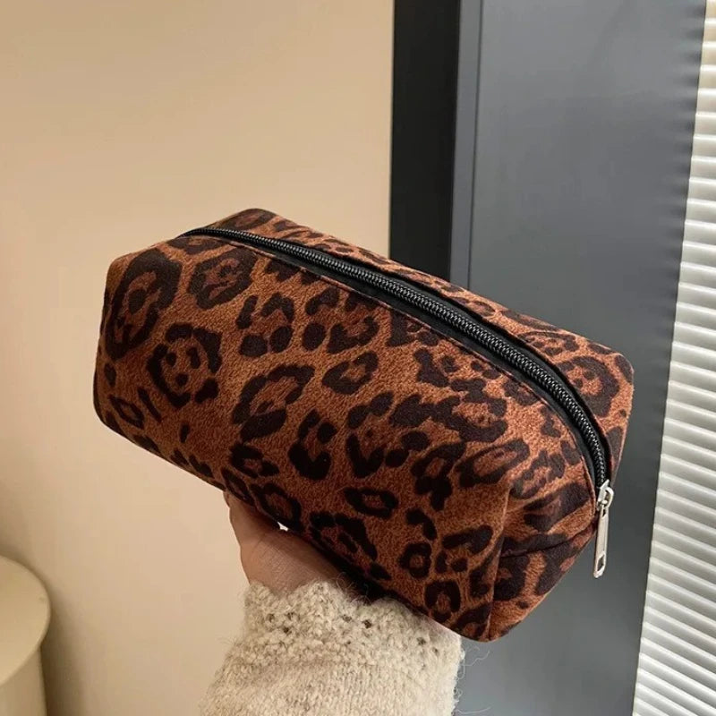 Trousse de Toilette Léopard – Grand Modèle Boîte Zip Voyage Maquillage