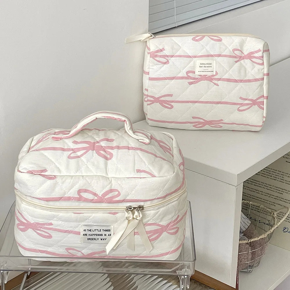 Trousse de Toilette Rose à Nœud – Maquillage Portable