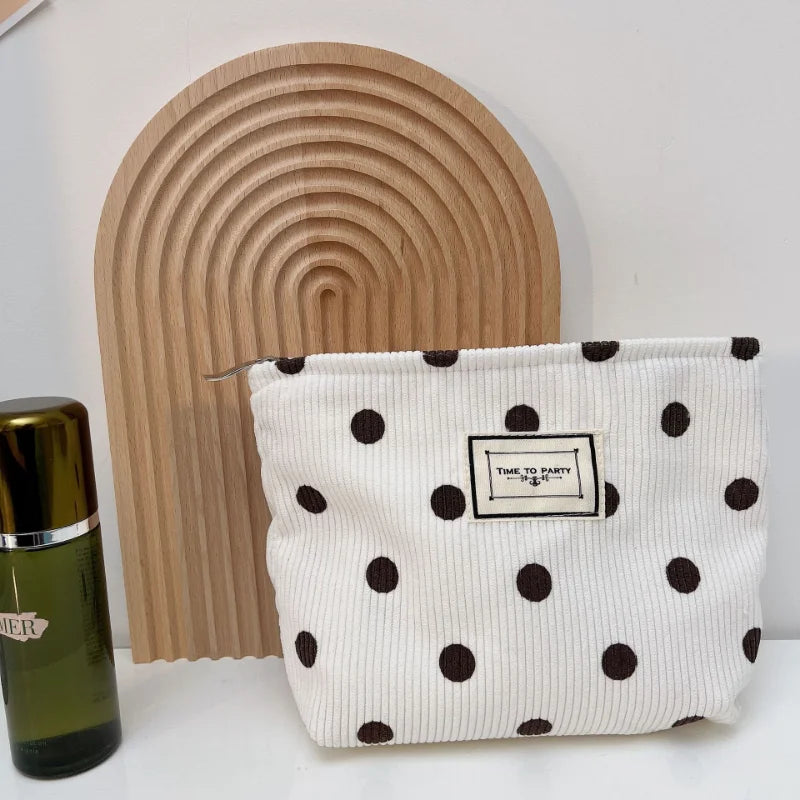 Trousse Dot Retro – Étui maquillage en velours côtelé, vintage et portable