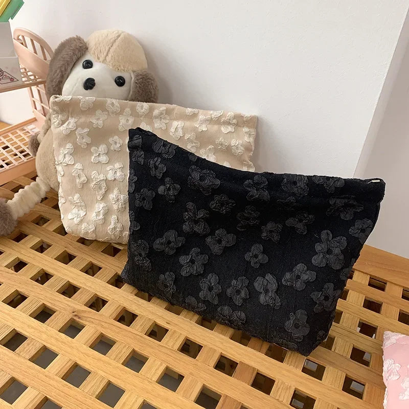 Trousse de toilette rose à fleurs - Petite pochette voyage