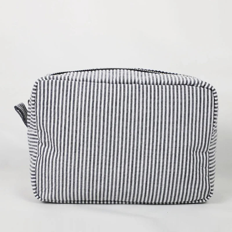 Trousse de Toilette Seersucker à Volants – Maquillage Rayé, Fermeture Éclair