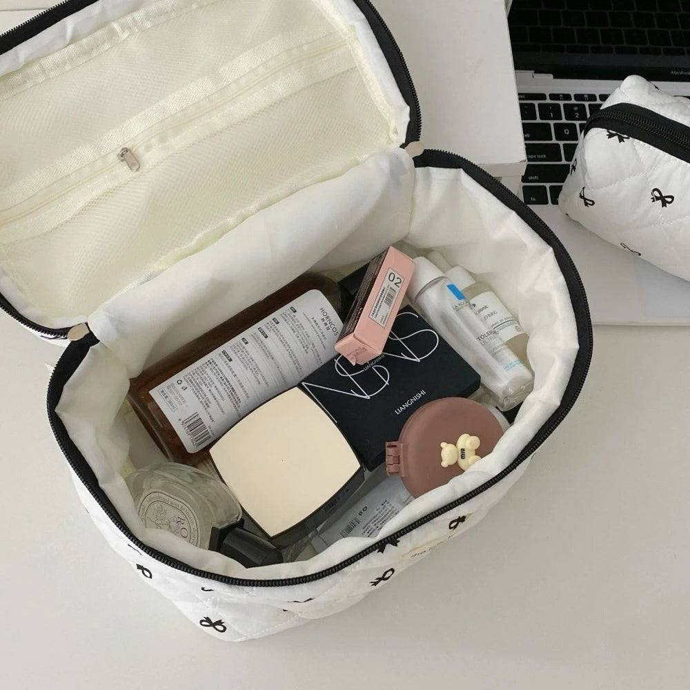 Trousse de Toilette Imprimé Nœud – Maquillage Zip