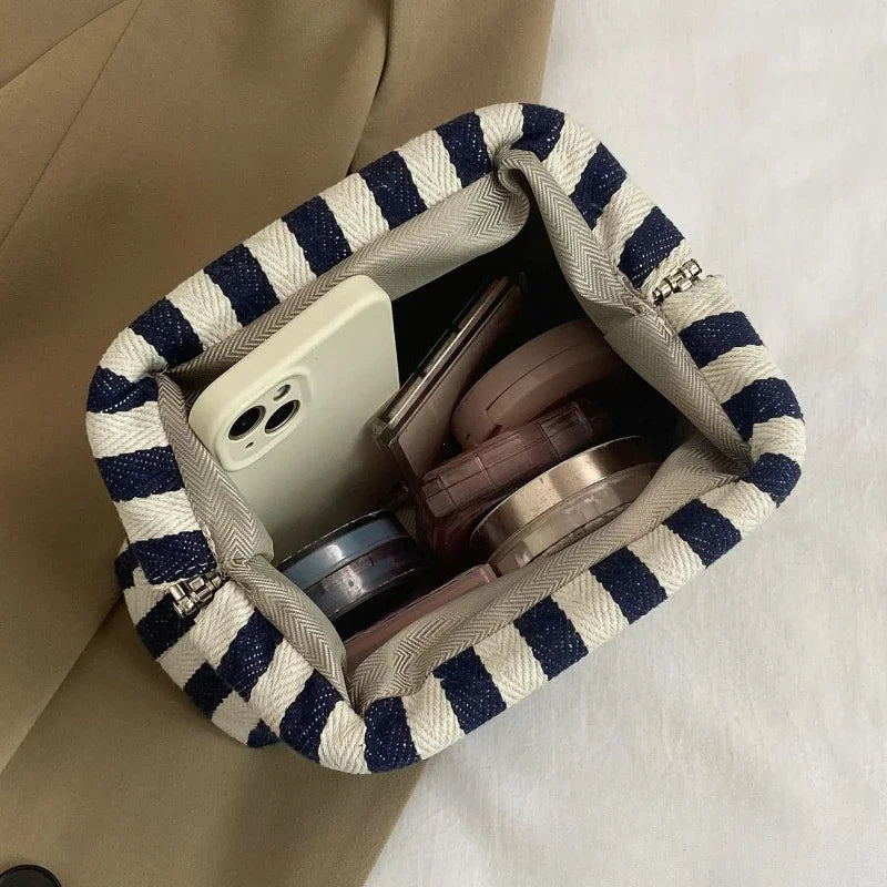 Trousse Colorblock Crochet – Pochette Voyage 2025